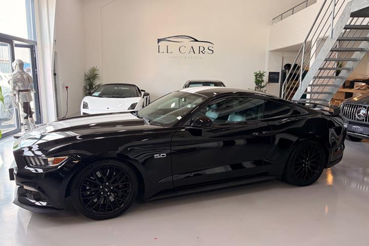 undefined Ford Mustang fra 2015