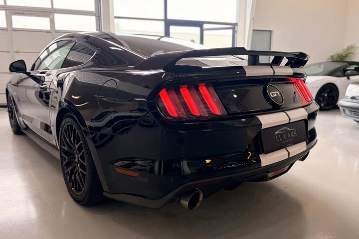 undefined Ford Mustang fra 2015