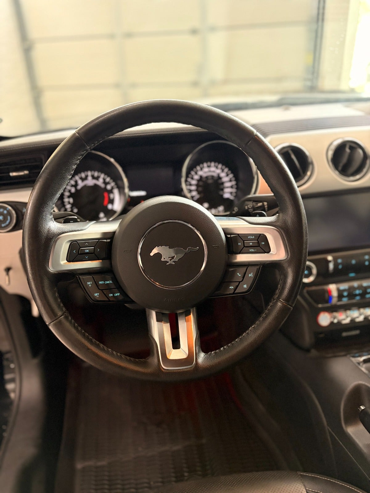 undefined Ford Mustang fra 2015