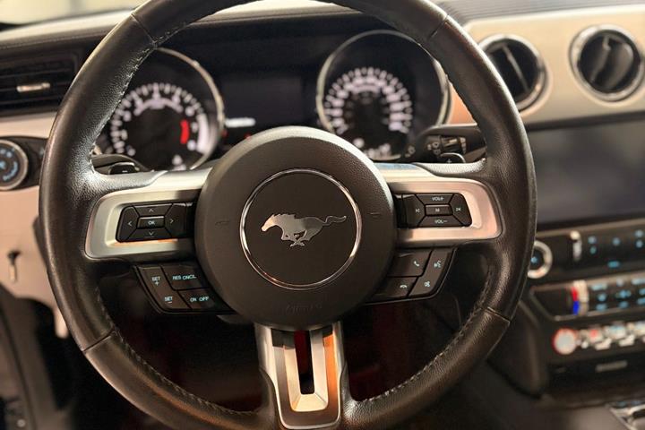 undefined Ford Mustang fra 2015