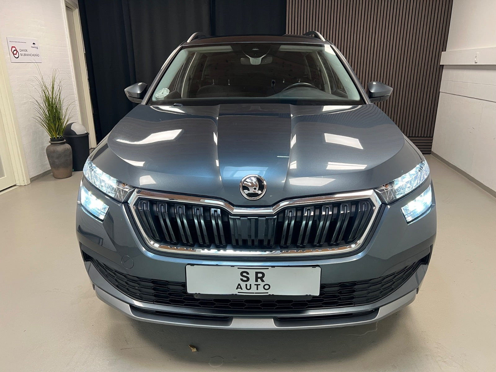 Grå Skoda Kamiq fra 2021