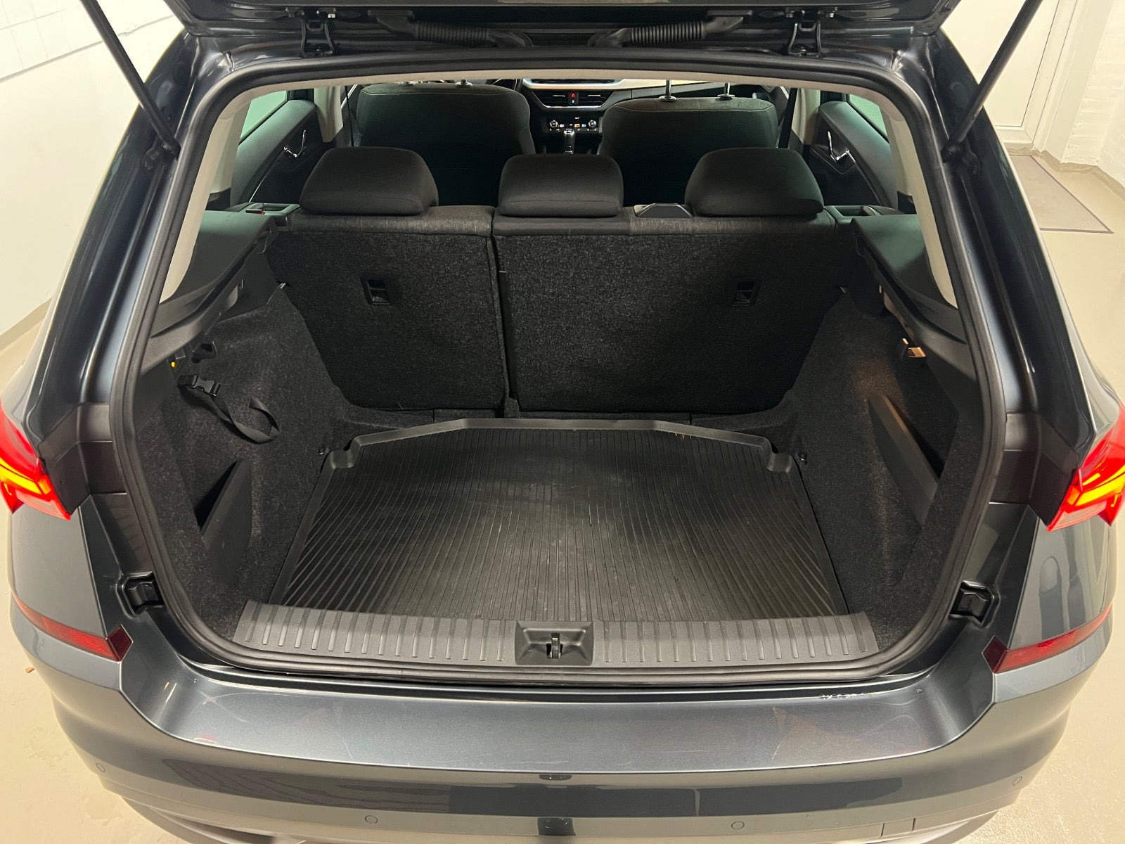 Grå Skoda Kamiq fra 2021