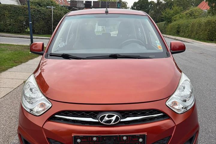 Grøn Hyundai i10 fra 2013