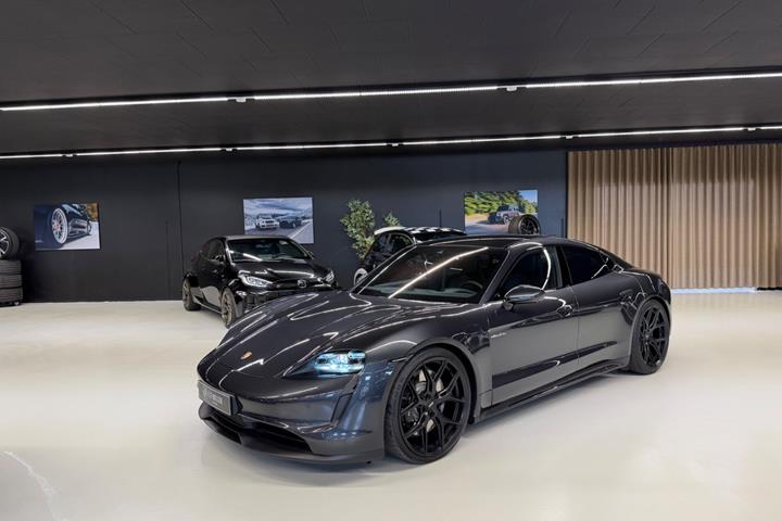 Sort Porsche Taycan 4S fra 2021