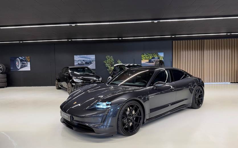 Porsche Taycan 4S Performance+