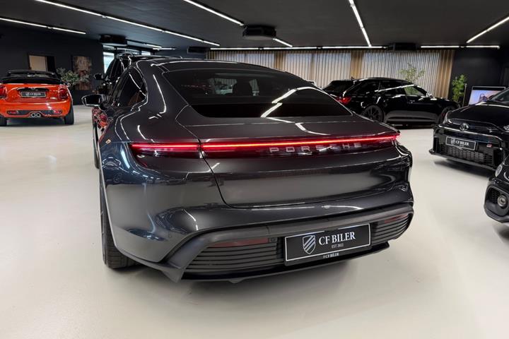 Sort Porsche Taycan 4S fra 2021