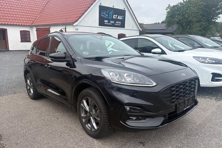 Sort Ford Kuga fra 2023