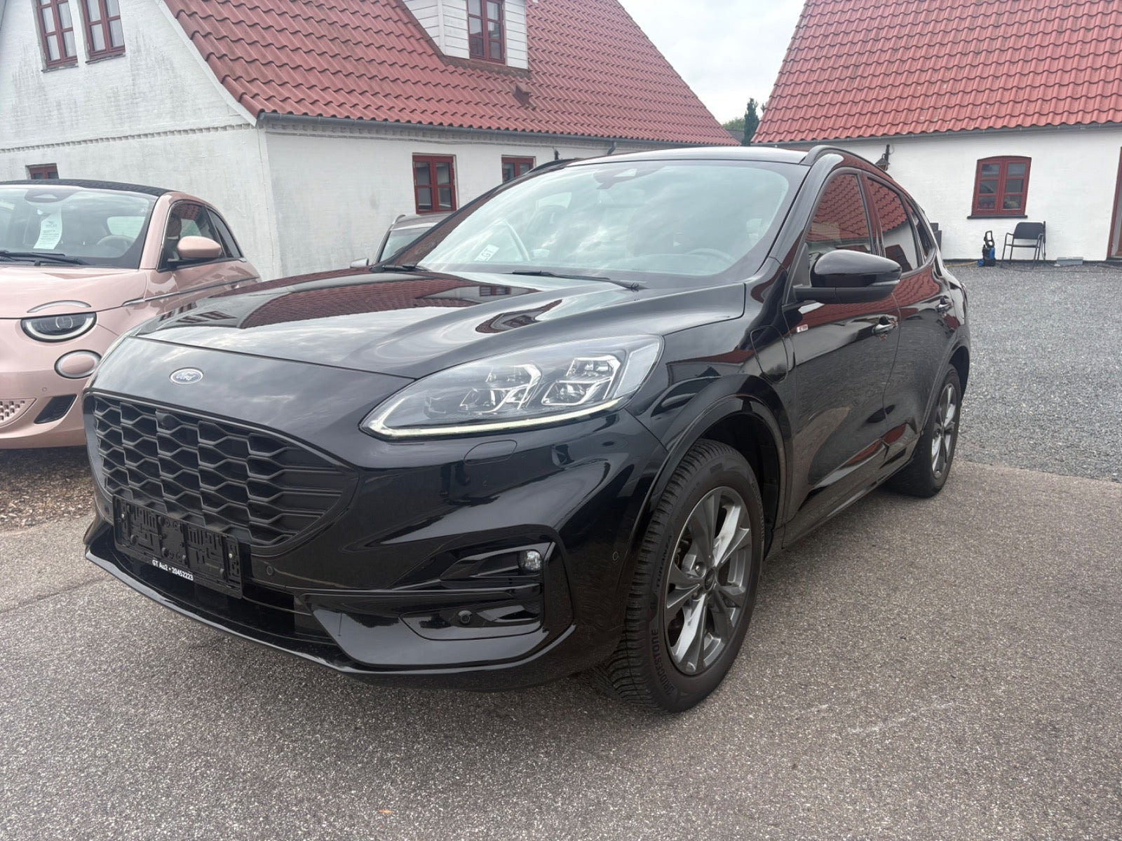 Sort Ford Kuga fra 2023