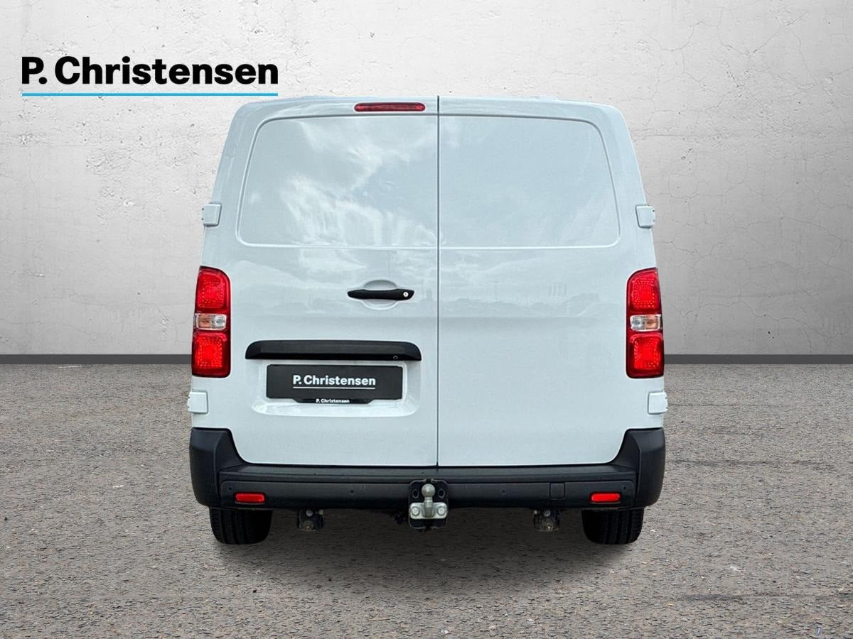 Hvid Peugeot e-Expert fra 2023