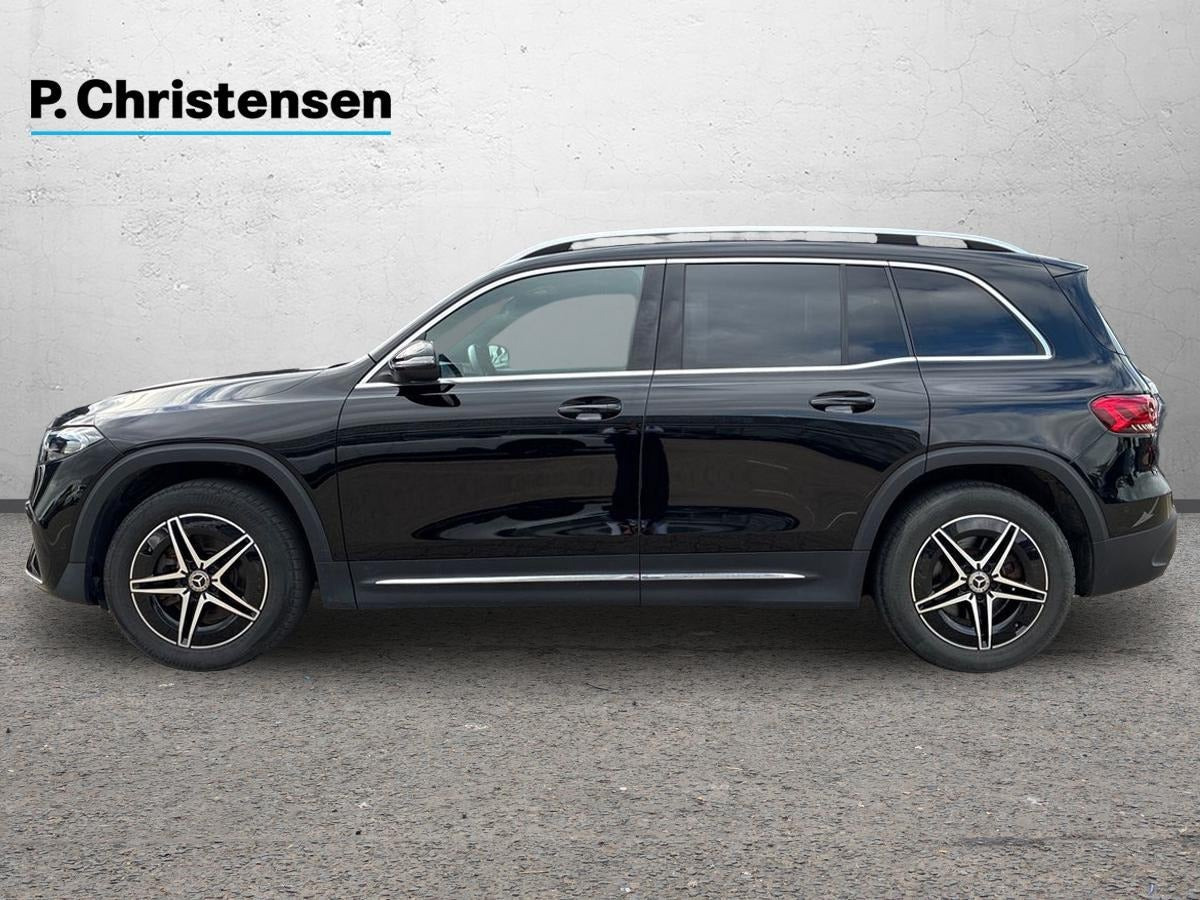 Sort Mercedes EQB350 fra 2023