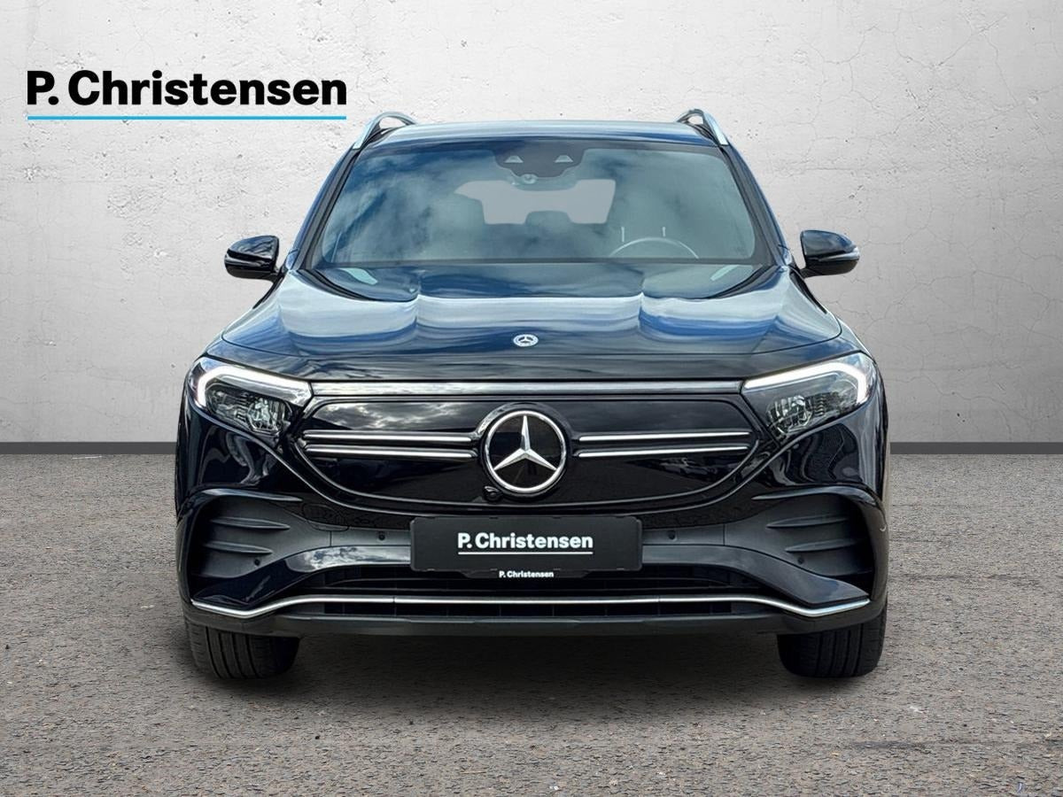Sort Mercedes EQB350 fra 2023