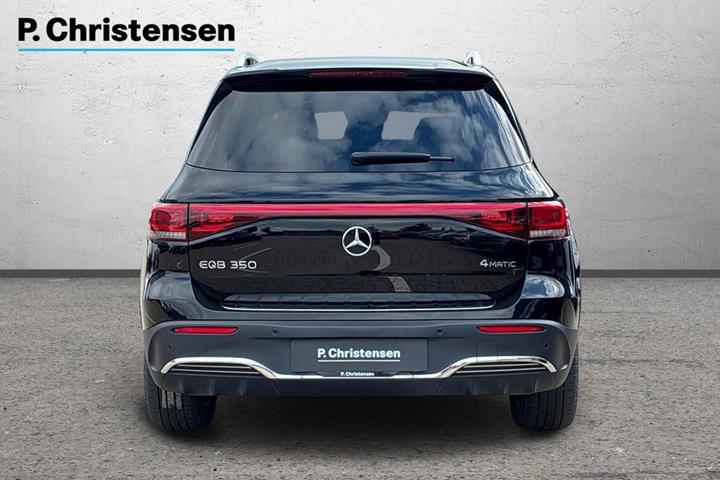 Sort Mercedes EQB350 fra 2023