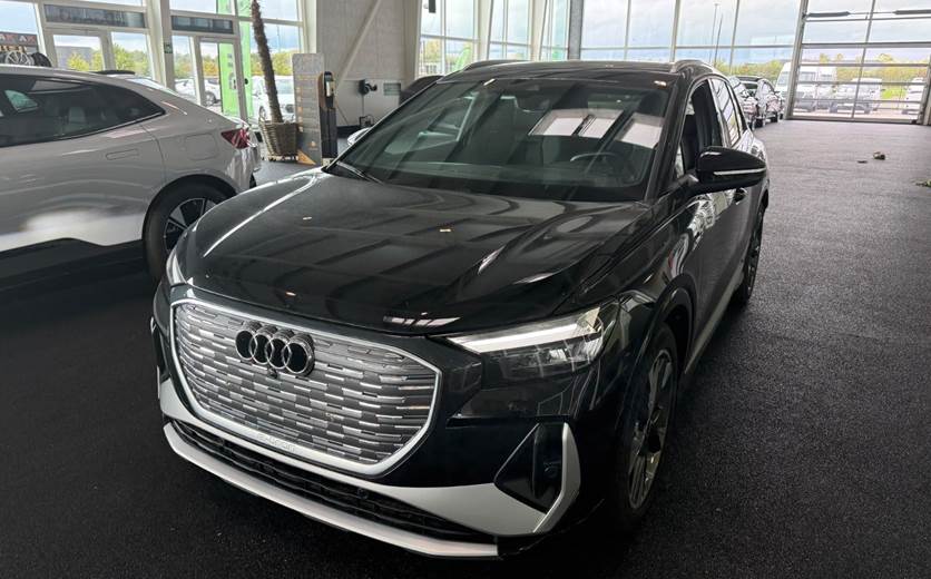 Audi Q4 e-tron 45 S-line