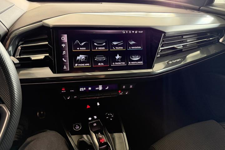 Sort Audi Q4 e-tron fra 2024