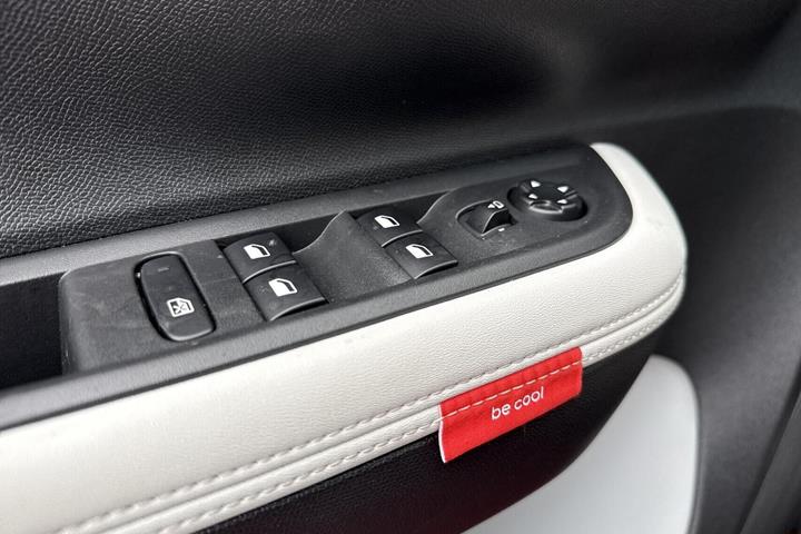 Rød Citroën e-C3 Aircross fra 2025