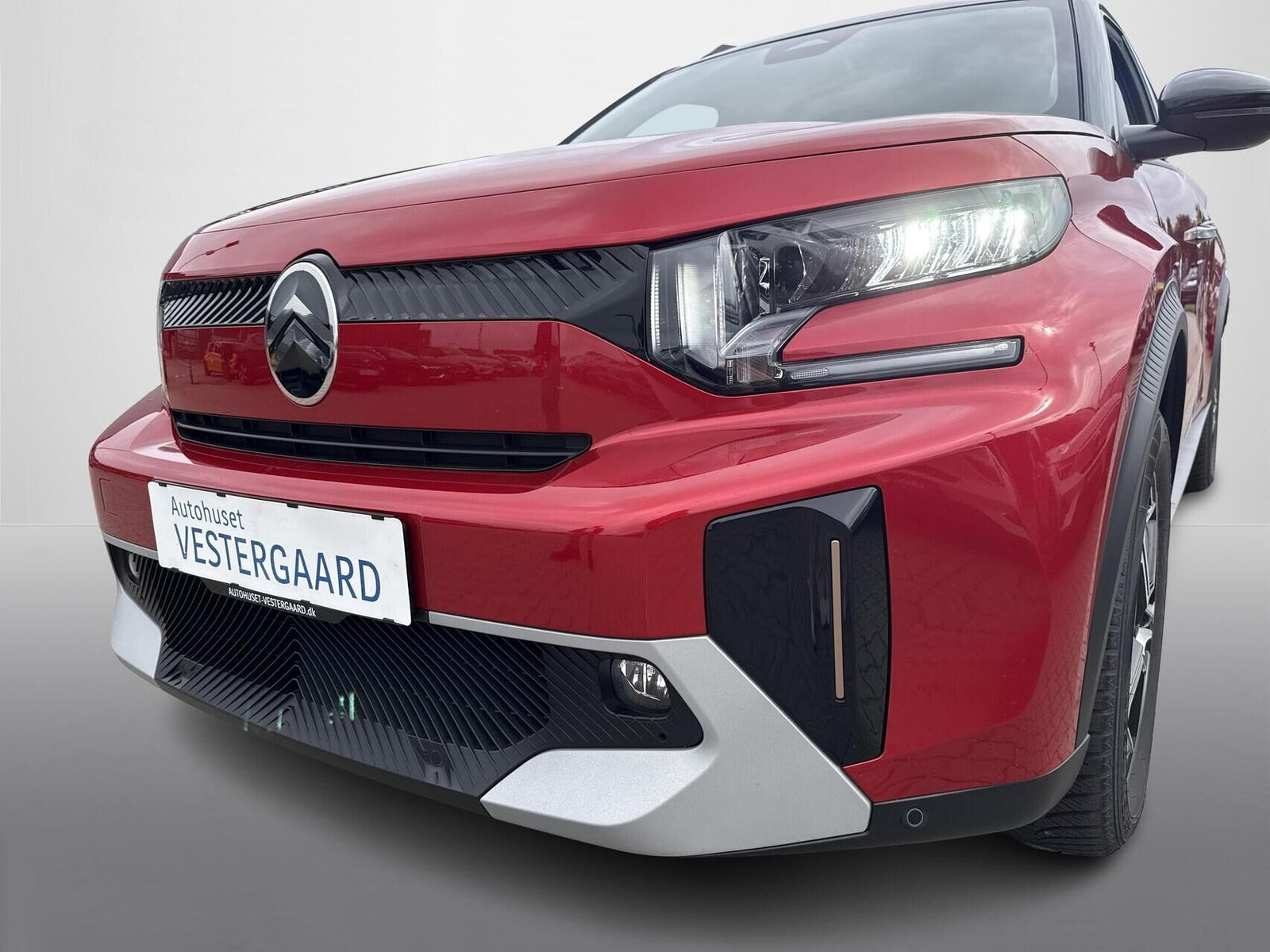 Rød Citroën e-C3 Aircross fra 2025