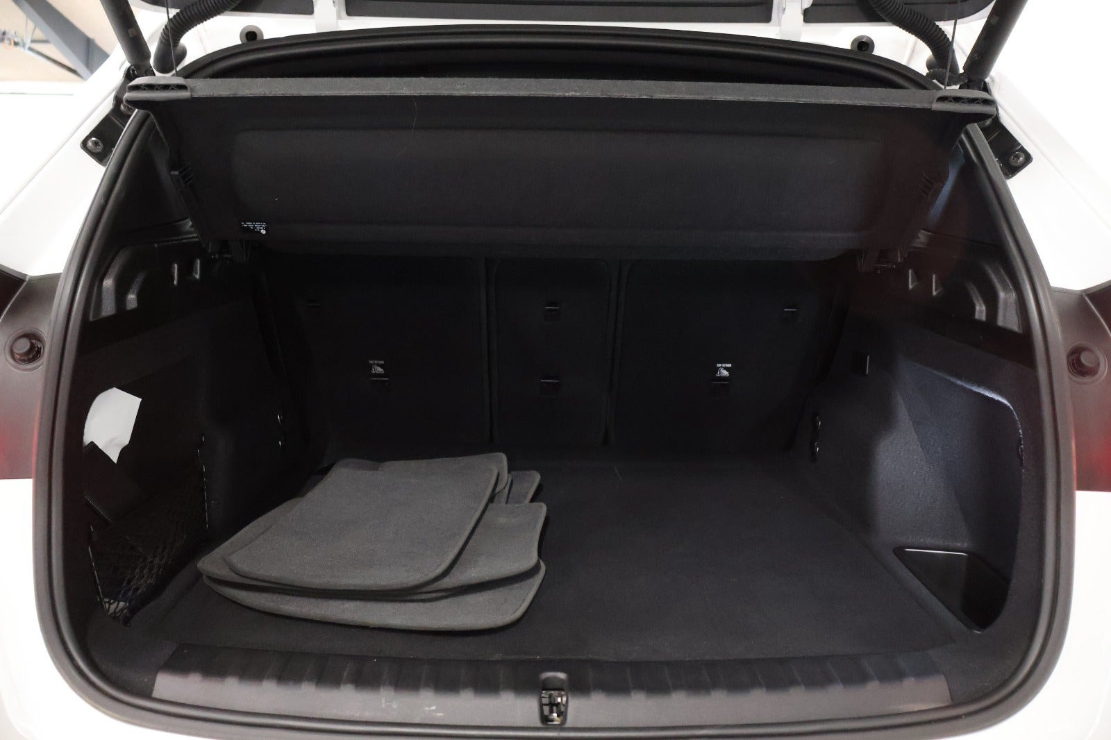 Hvid BMW iX1 fra 2023