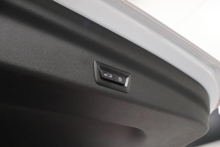 Hvid BMW iX1 fra 2023