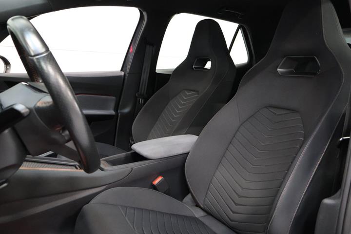 Grå Cupra Born fra 2023
