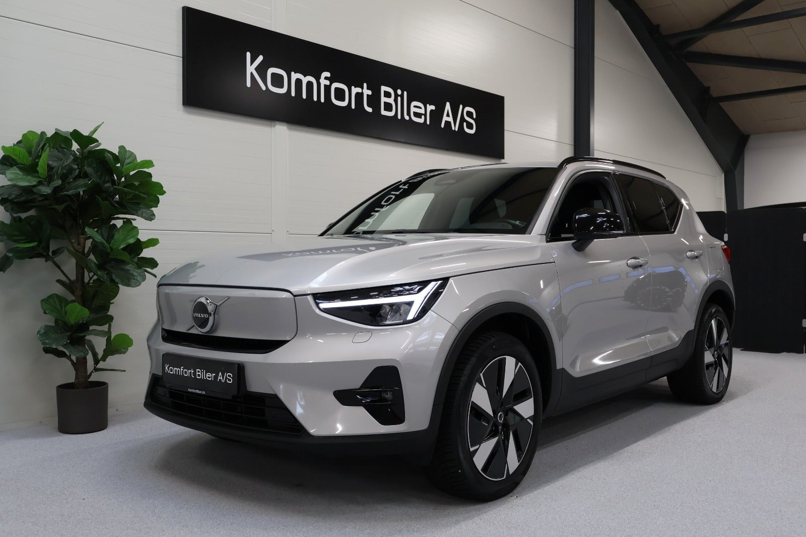 Volvo XC40 ReCharge Extended Range Plus
