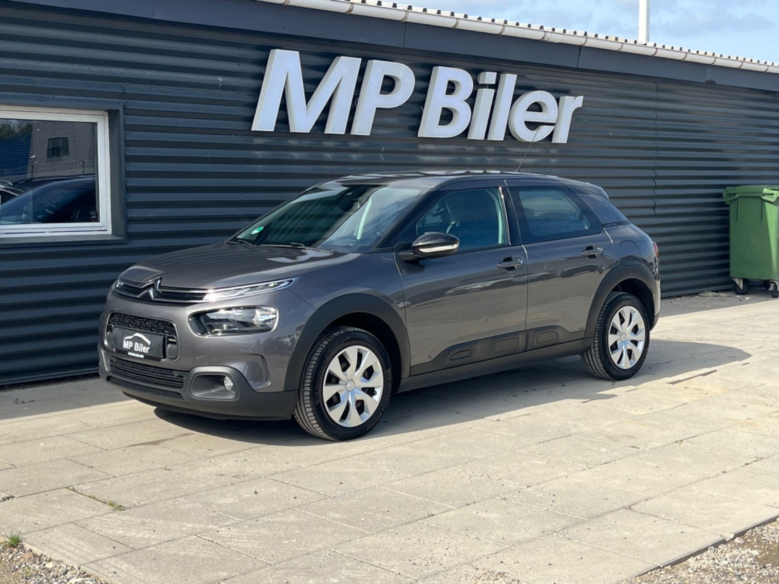 Grå Citroën C4 Cactus fra 2020