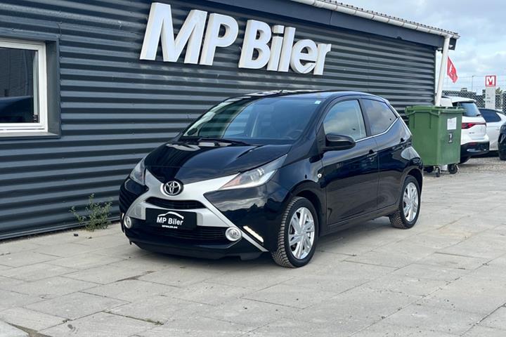 Sort Toyota Aygo fra 2017