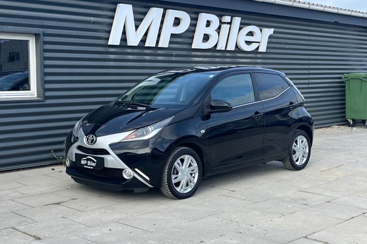 Sort Toyota Aygo fra 2017