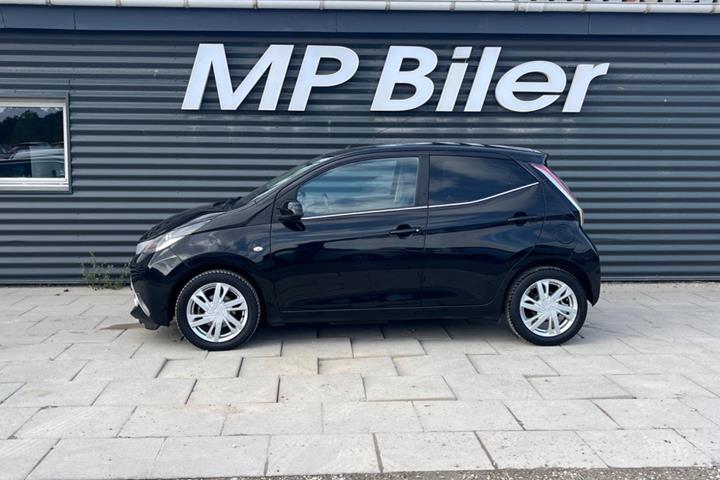 Sort Toyota Aygo fra 2017