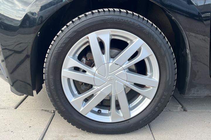 Sort Toyota Aygo fra 2017