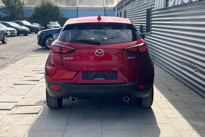 Rød Mazda CX-3 fra 2019
