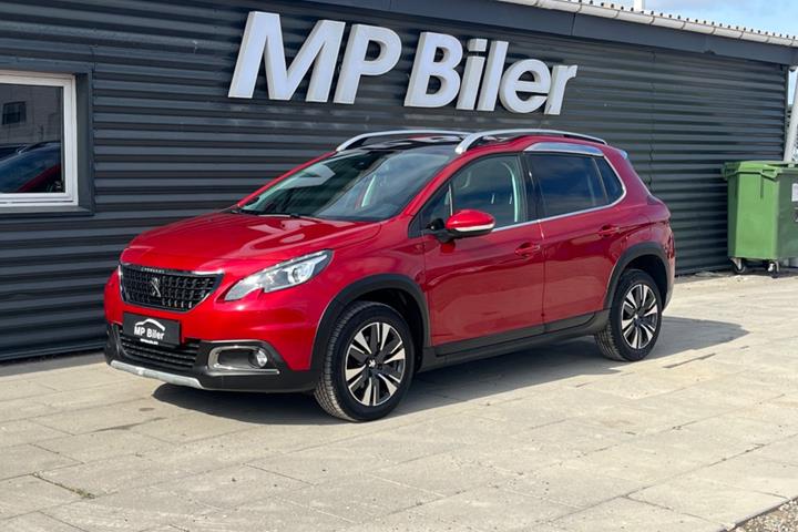 Rød Peugeot 2008 fra 2019