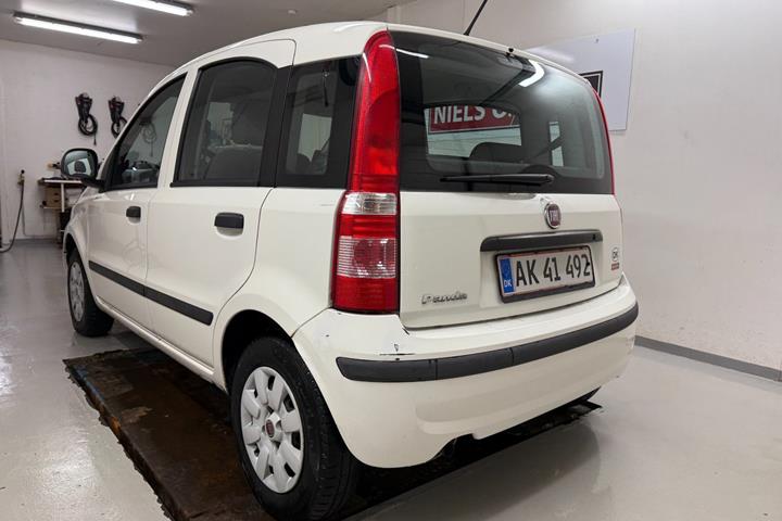 Hvid Fiat Panda fra 2010