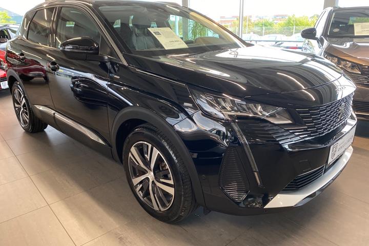 Sort Peugeot 3008 fra 2021