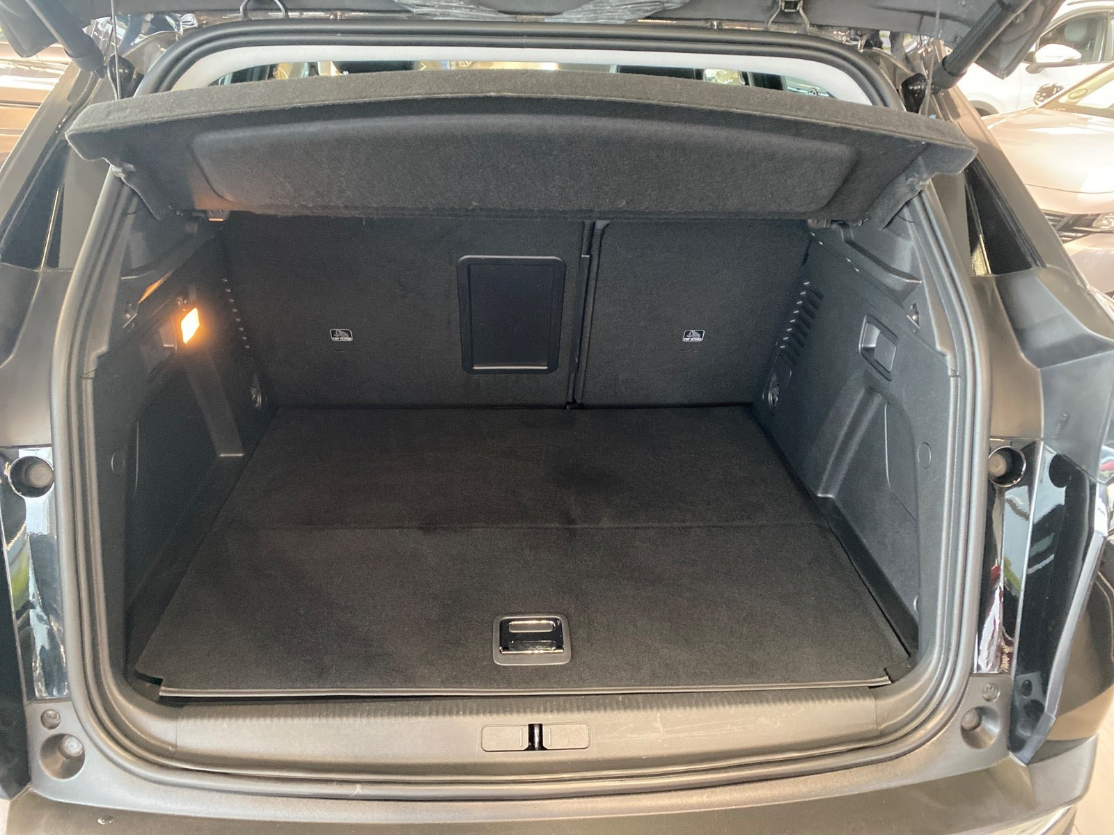 Sort Peugeot 3008 fra 2021