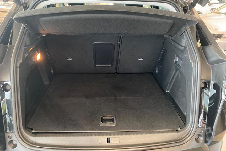 Sort Peugeot 3008 fra 2021