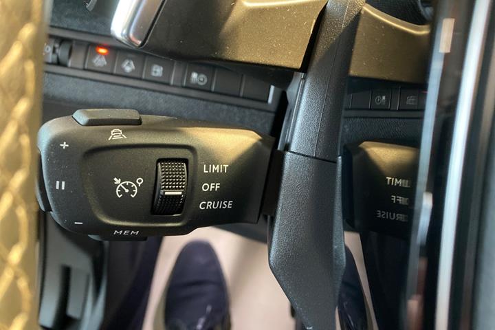 Sort Peugeot 3008 fra 2021