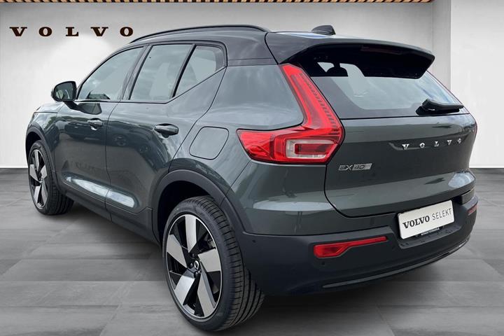 Grøn Volvo EX40 fra 2026