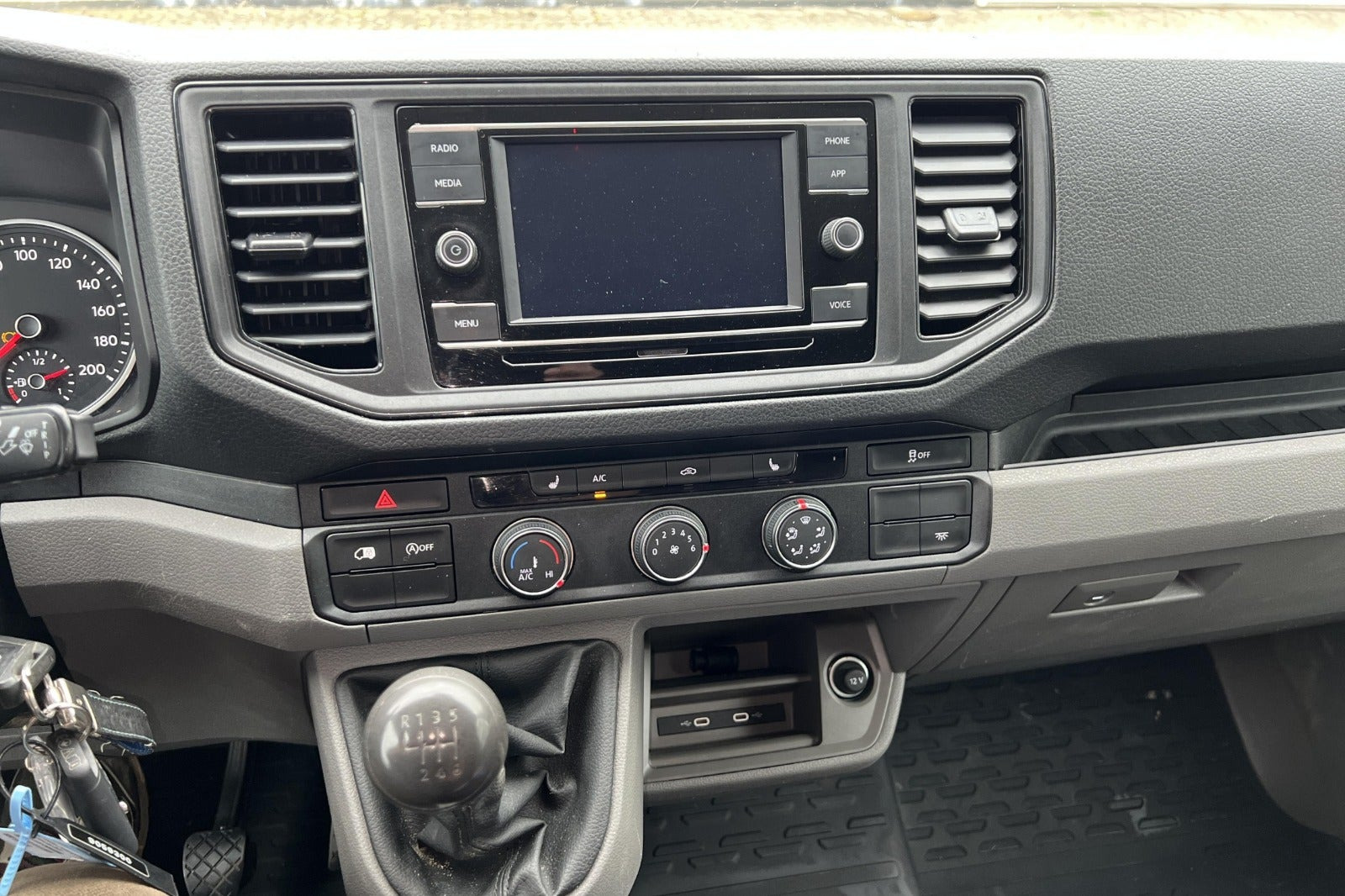 Sort VW Crafter 30 fra 2021