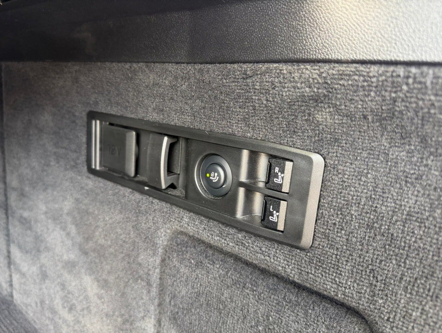 Hvid BMW iX fra 2023