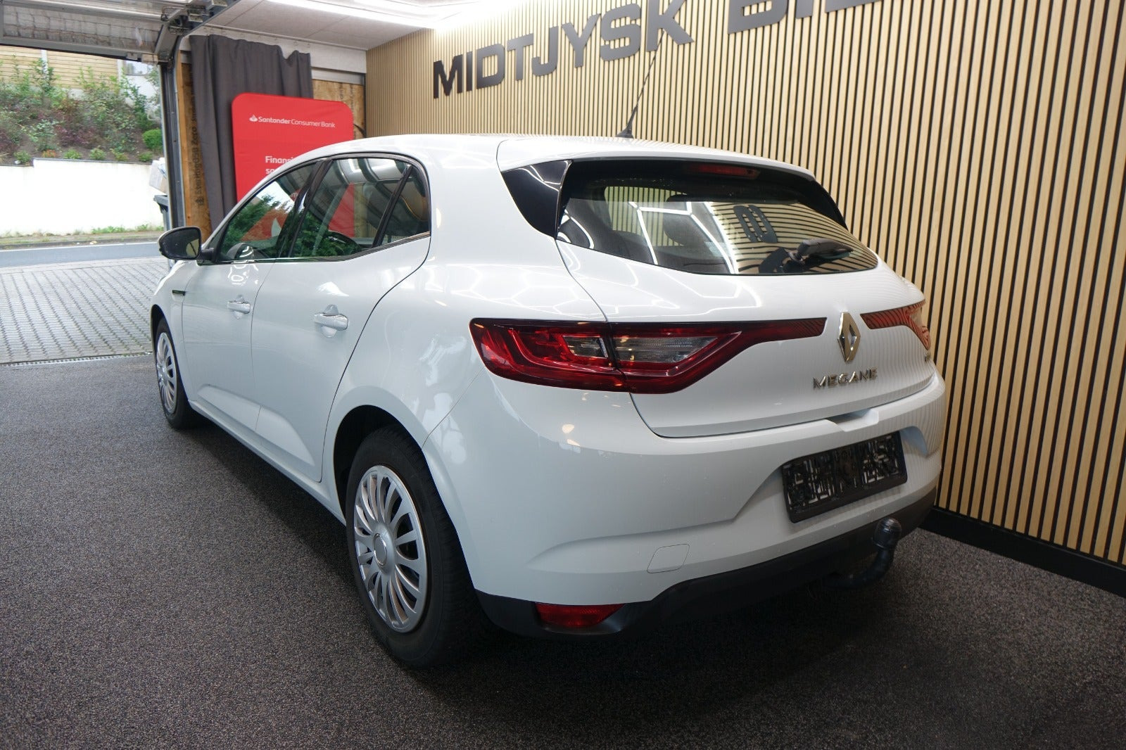 Hvid Renault Megane IV fra 2017