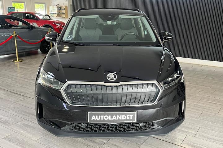 Sort Skoda Enyaq fra 2023