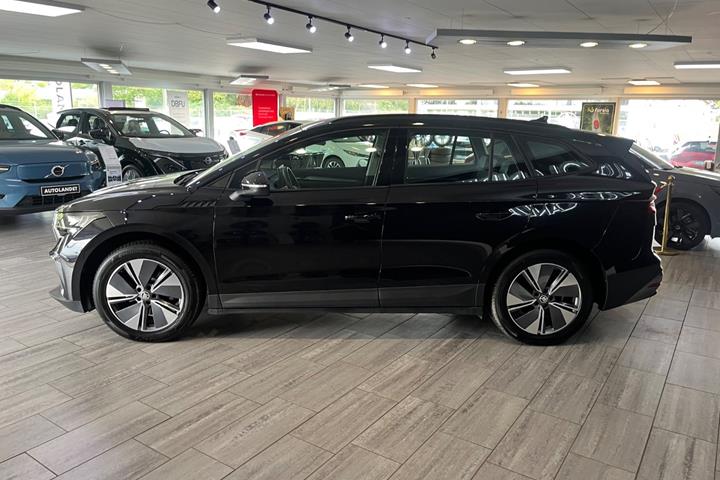 Sort Skoda Enyaq fra 2023