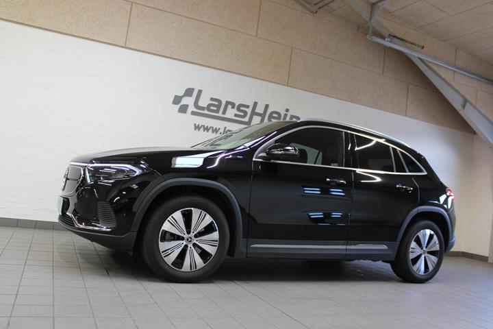 Sort Mercedes EQA250+ fra 2023
