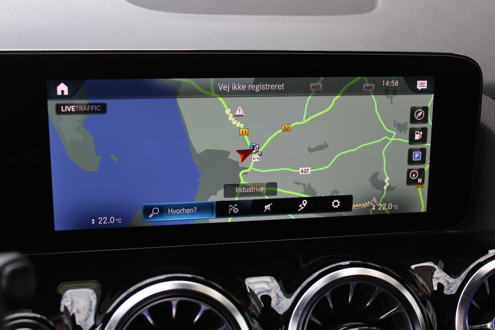 Sort Mercedes EQA250+ fra 2023