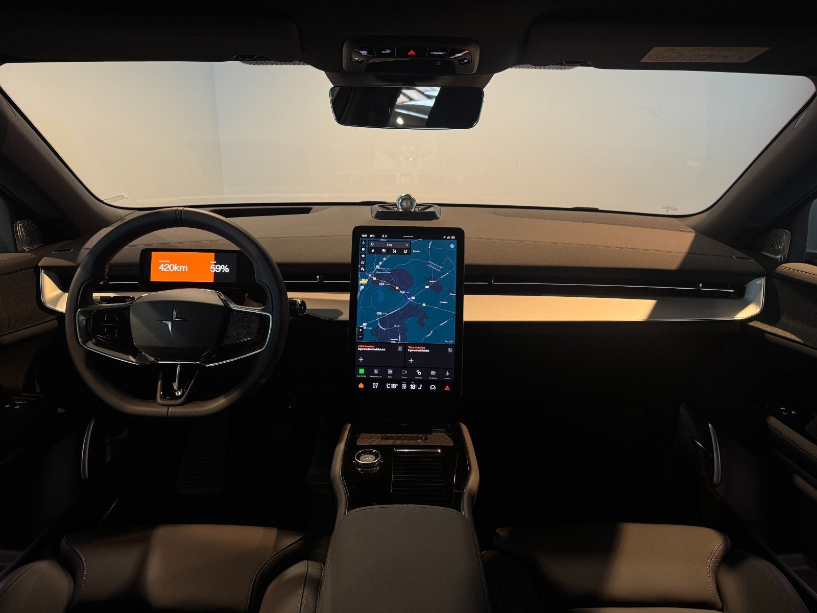 Grå Polestar 3 fra 2025