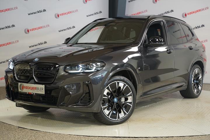 Grå BMW iX3 fra 2023