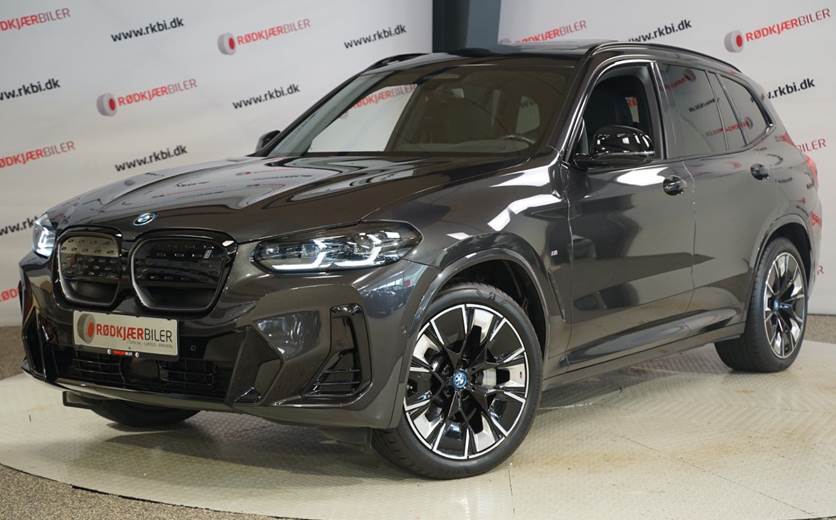BMW iX3 Charged Plus M-Sport
