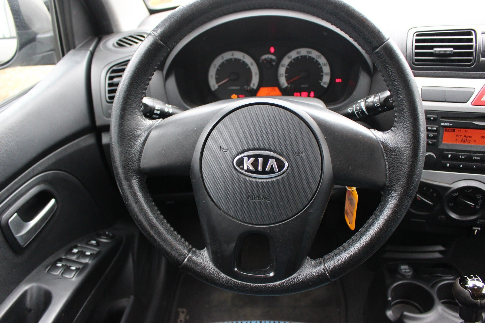 Grå Kia Picanto fra 2010