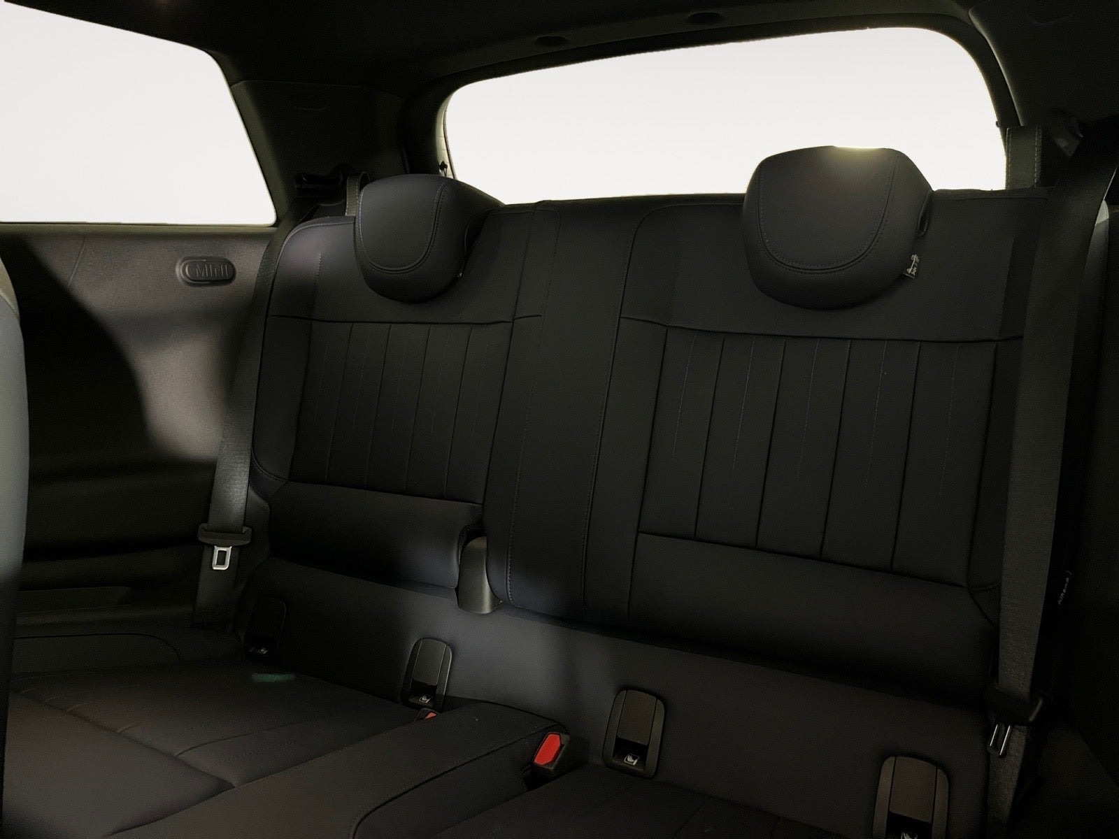 Sort Mini Cooper SE fra 2024
