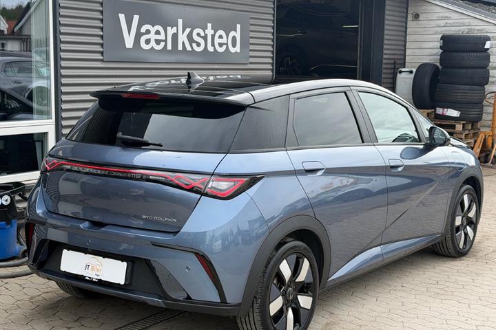 Grå BYD Dolphin fra 2023